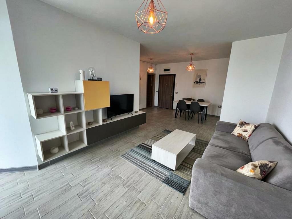 Năvodari Dragomir Apartments Alezzi 1 المظهر الخارجي الصورة