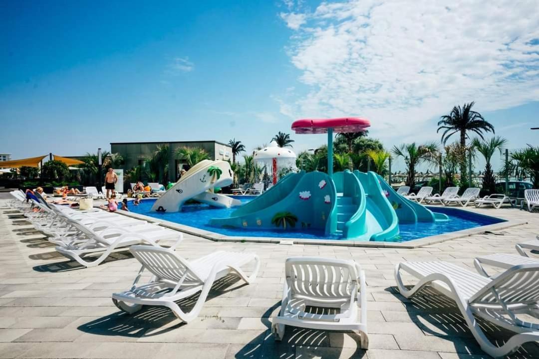Năvodari Dragomir Apartments Alezzi 1 المظهر الخارجي الصورة